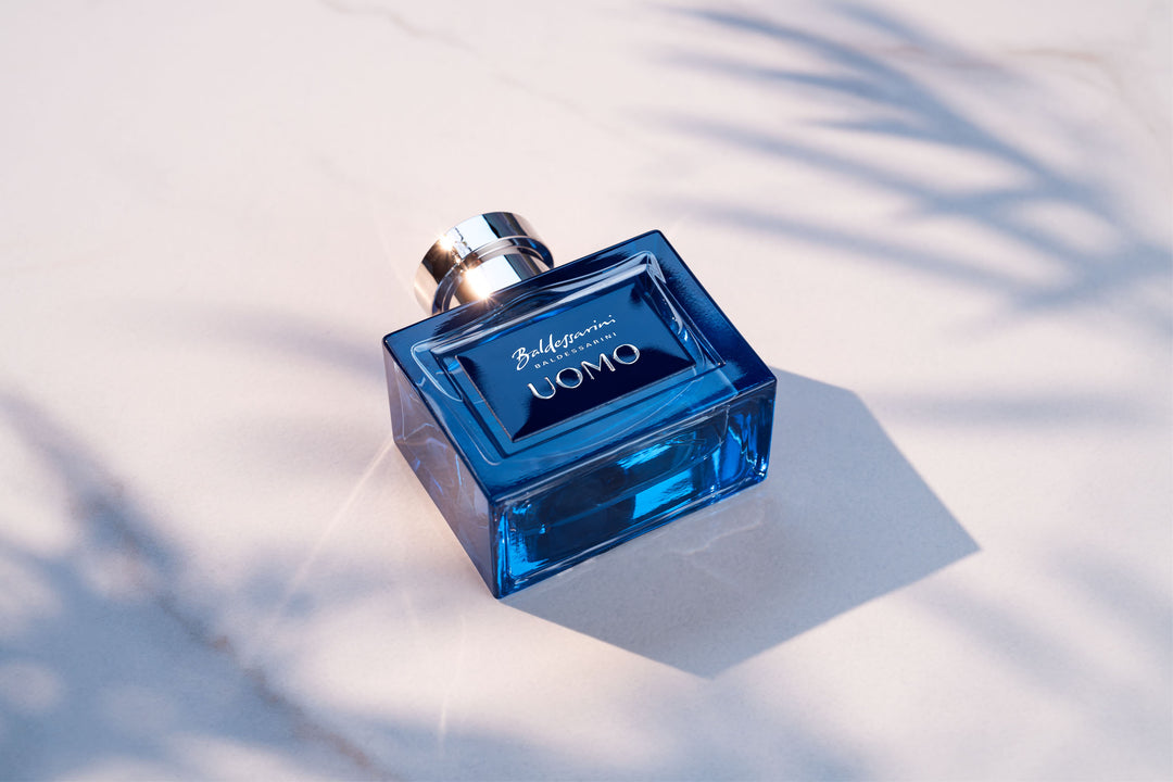 Baldessarini Uomo Flakon liegend mit Schatten